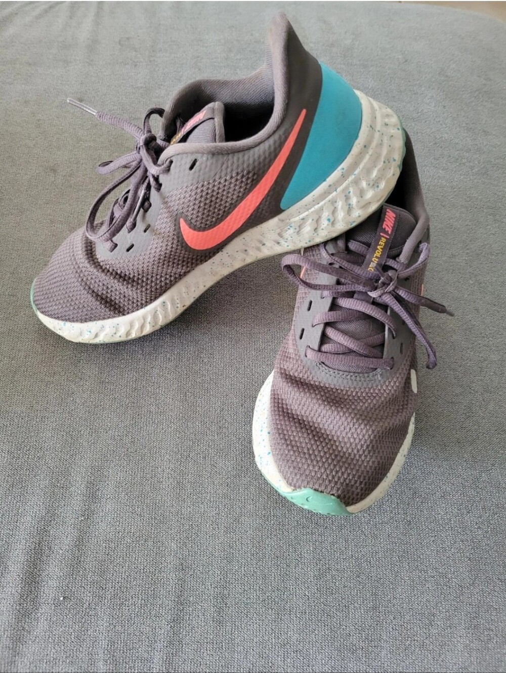Nike Revolution 5 Thunder Gray Pink Blue Running Women's Shoes Sz 9 CU4830 001